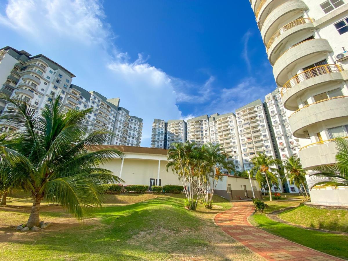 Bayview Suites Port Dickson By Maison Exterior photo
